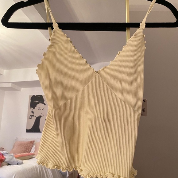 Ivory Ribbed tank top - Picture 3 of 4